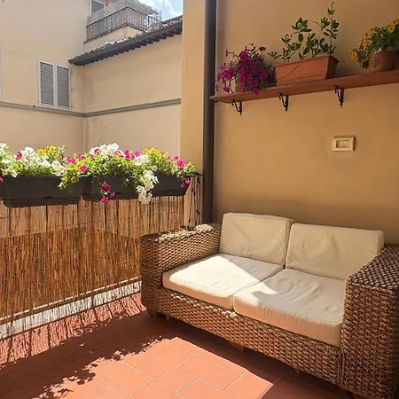Indipendent With Terrace - Parking Apartment *