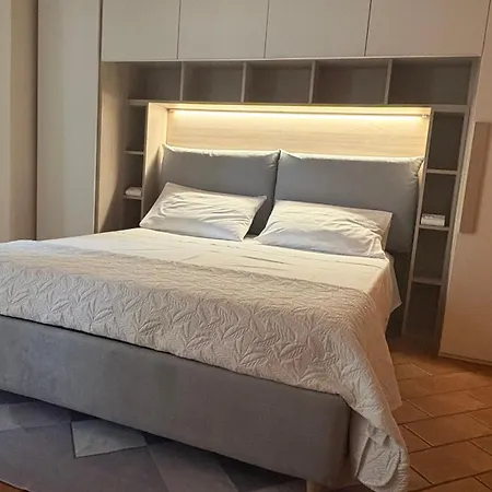 Indipendent With Terrace - Parking Apartament Florencja